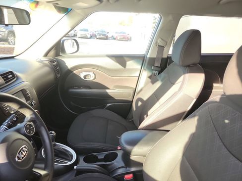 Used 2019 Kia Soul image 15