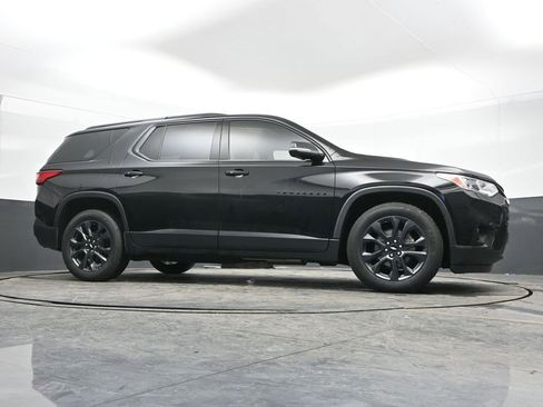 Used 2021 Chevrolet Traverse RS w/ LPO, Floor Liner Package image 46