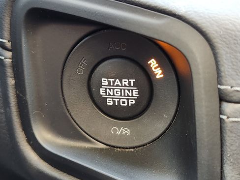 Used 2024 Jeep Wrangler Unlimited Sahara AWD/4WD image 23
