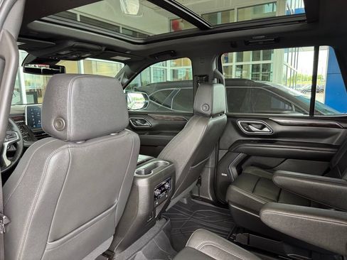 Used 2023 Chevrolet Tahoe Z71 w/ Luxury Package AWD/4WD image 25