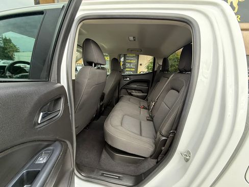 Used 2021 Chevrolet Colorado LT RWD image 19