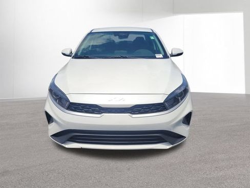 Used 2023 Kia Forte LXS w/ LXS Technology Package FWD image 16