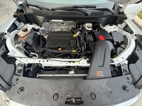 Used 2024 Chevrolet Trax LS FWD image 18