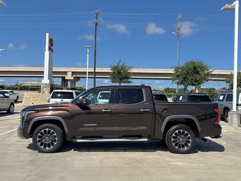 Used 2023 Toyota Tundra Limited AWD/4WD image 8