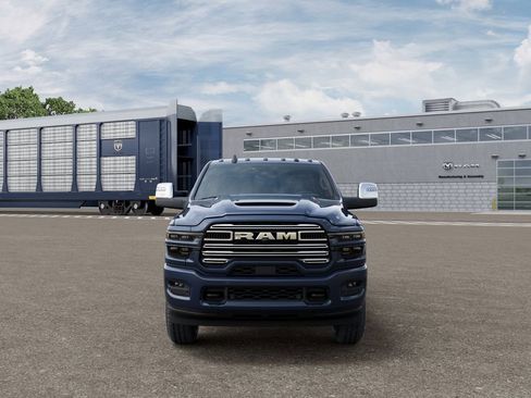 New 2026 RAM 2500 Laramie w/ Sport Appearance Package AWD/4WD image 6