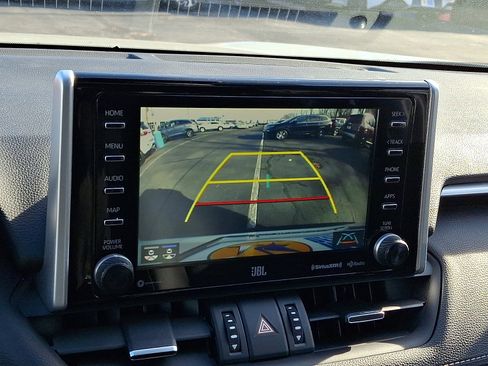 Used 2020 Toyota RAV4 Limited image 16