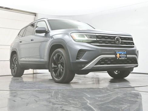 Used 2022 Volkswagen Atlas SE w/ Panoramic Sunroof Package AWD/4WD image 29