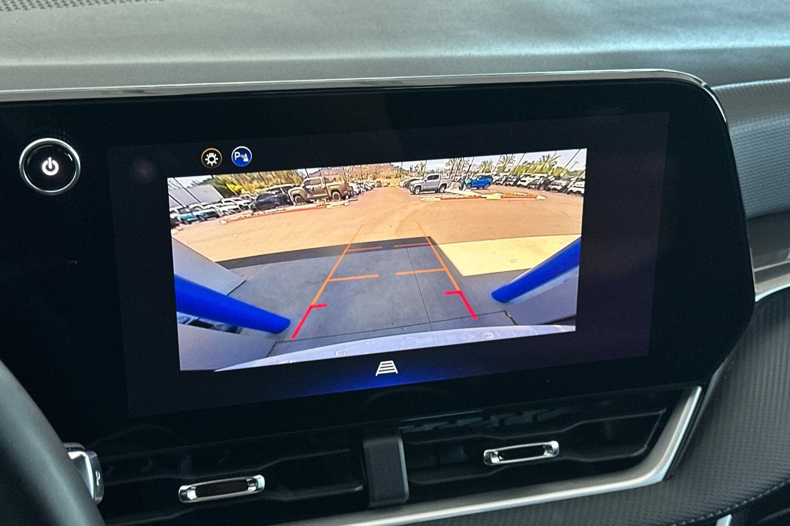 Used 2025 Chevrolet Equinox LT FWD image 27