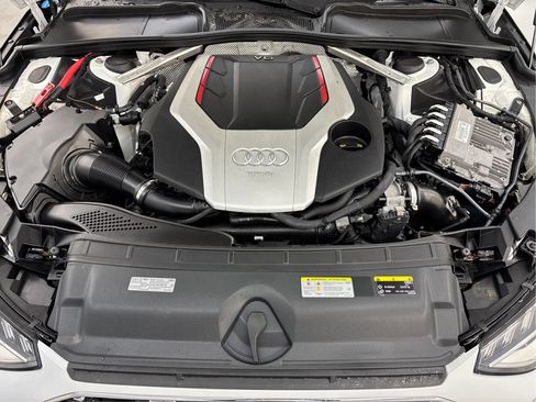 Used 2020 Audi S4 Premium Plus w/ Premium Plus Package AWD/4WD image 29