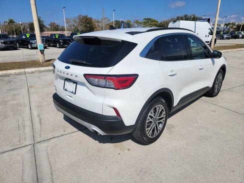 Used 2021 Ford Escape SEL w/ Technology Package image 4