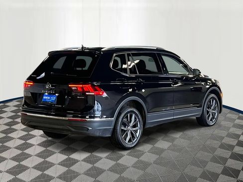 Used 2022 Volkswagen Tiguan SE AWD/4WD image 5