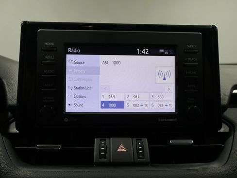 Used 2021 Toyota RAV4 XLE Premium AWD/4WD image 28