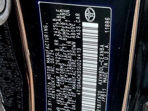Used 2025 Toyota Camry LE FWD image 31