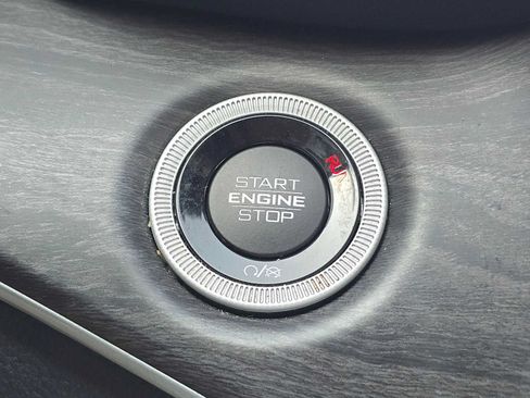 Used 2022 Jeep Grand Cherokee Limited RWD image 32