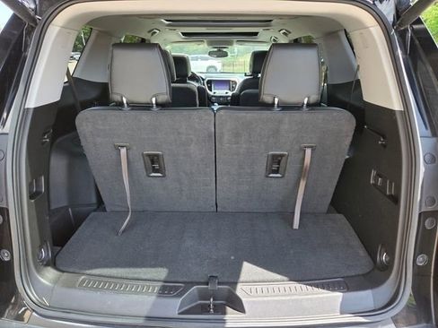 Used 2018 GMC Acadia SLT FWD image 28