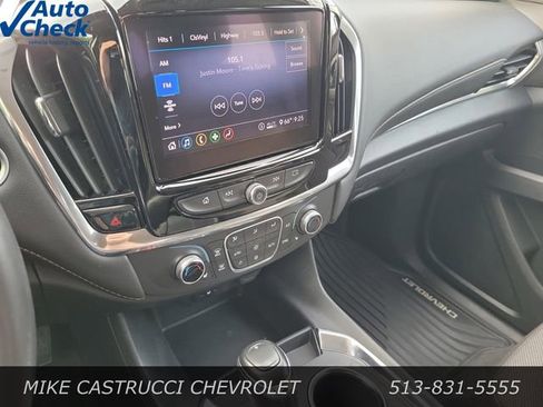 Used 2020 Chevrolet Traverse LT FWD image 17