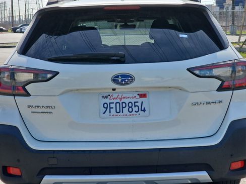 Used 2023 Subaru Outback Limited image 16