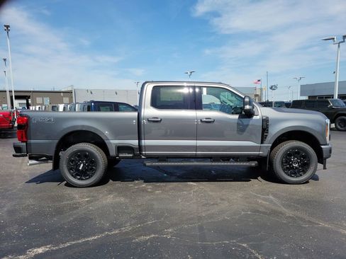 New 2026 Ford F250 XLT w/ XLT Premium Package AWD/4WD image 3