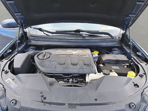 Used 2020 Jeep Cherokee Limited image 31