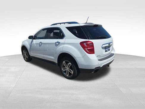 Used 2016 Chevrolet Equinox LTZ w/ Enhanced Convenience Package AWD/4WD image 4