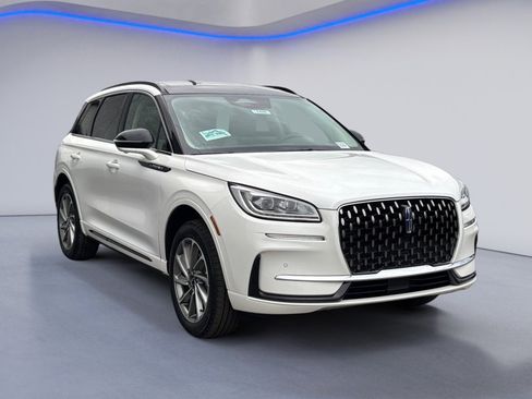 New 2026 Lincoln Corsair Grand Touring image 9