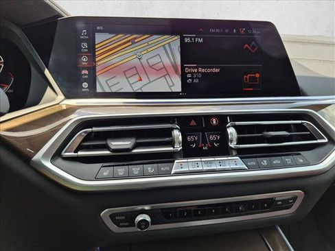 Used 2022 BMW X5 sDrive40i w/ M Sport Package RWD image 15