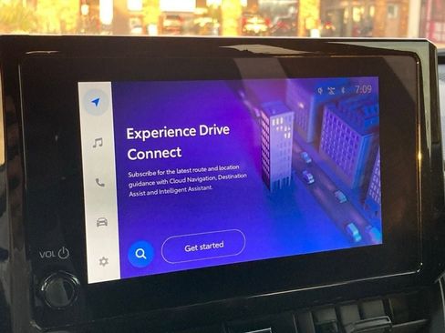 Used 2024 Toyota Corolla Cross AWD Hybrid image 18