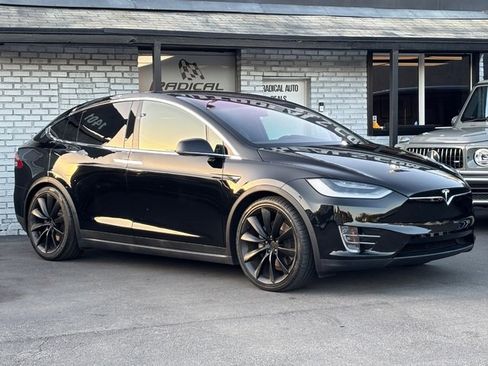 Used 2020 Tesla Model X Long Range AWD/4WD image 10
