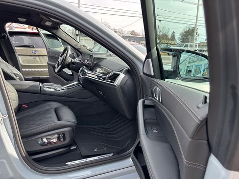 Used 2025 BMW X6 M60i image 19
