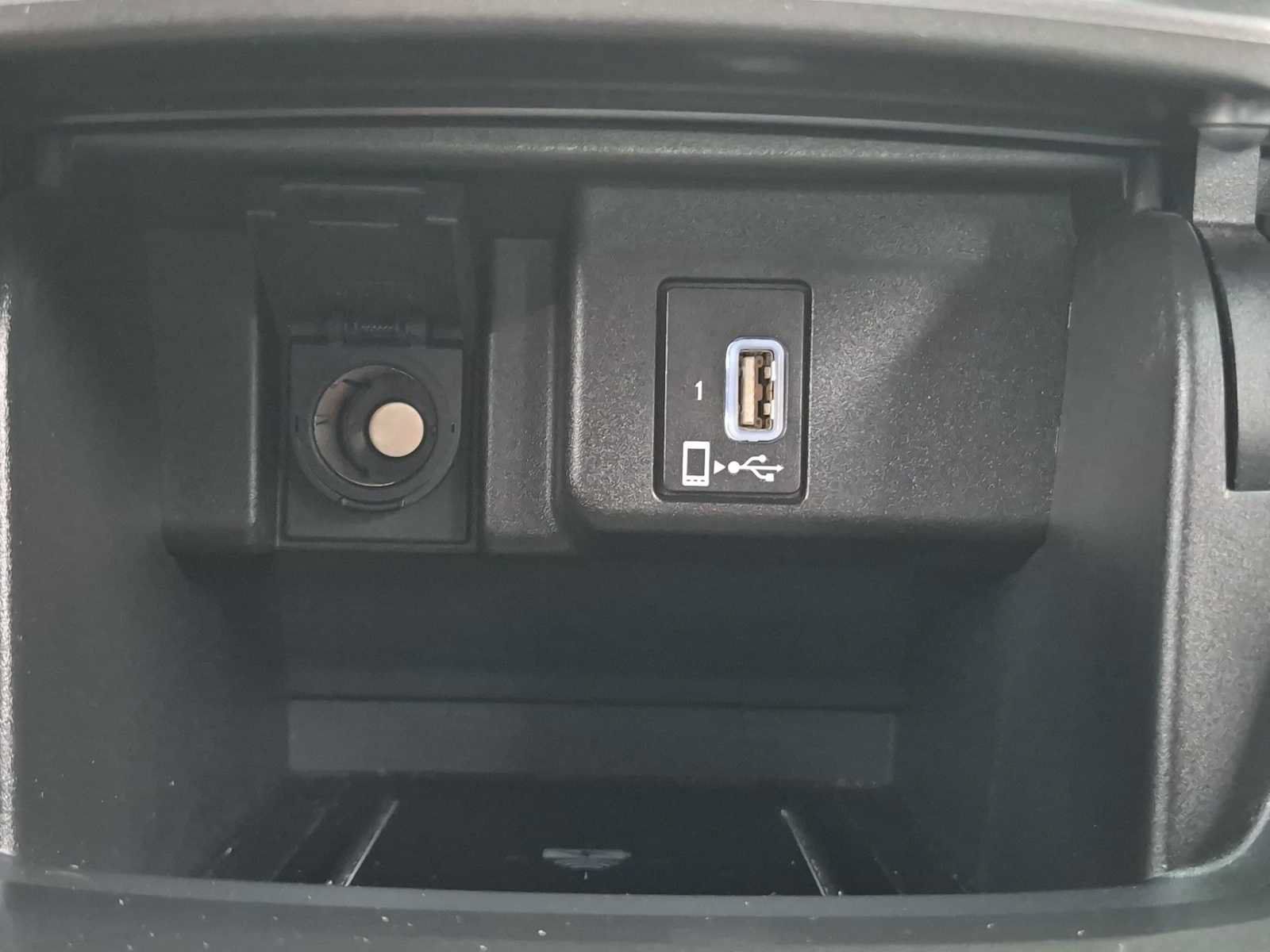 Used 2018 Honda Accord Touring image 31