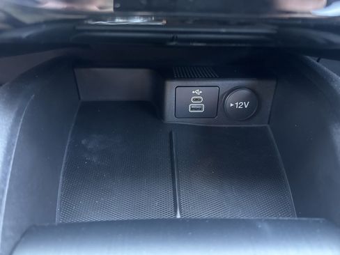 New 2024 Ford Escape SE image 21