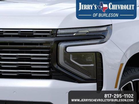 New 2026 Chevrolet Suburban High Country AWD/4WD image 12