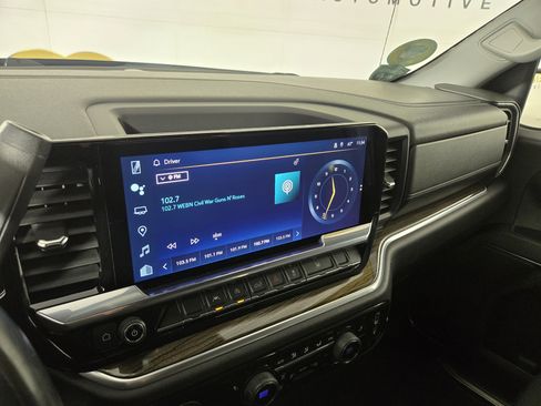 Used 2022 Chevrolet Silverado 1500 LT image 19