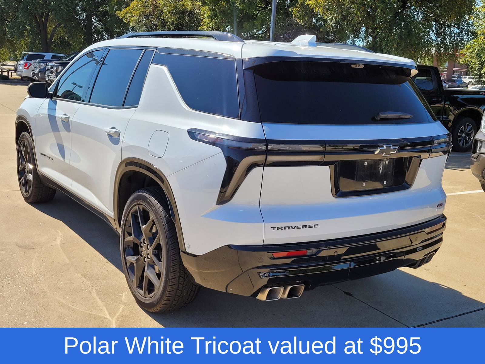 Used 2026 Chevrolet Traverse RS FWD image 3
