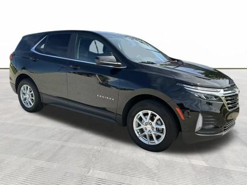 Used 2022 Chevrolet Equinox LT AWD/4WD image 2