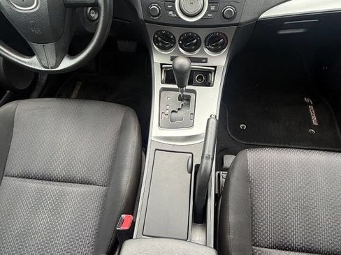 Used 2010 MAZDA MAZDA3 i Touring FWD image 16
