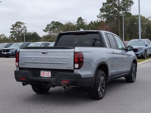 Used 2024 Honda Ridgeline Sport image 3