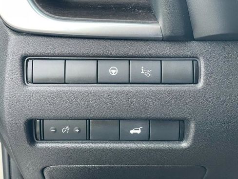 Certified 2023 Nissan Rogue Platinum w/ Platinum Premium Package image 12