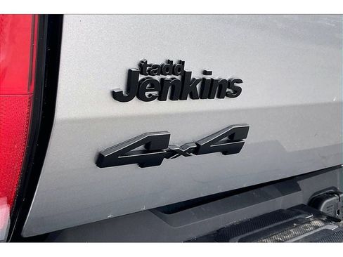 Used 2025 Toyota Tundra Limited w/ TRD Off-Road Package AWD/4WD image 33