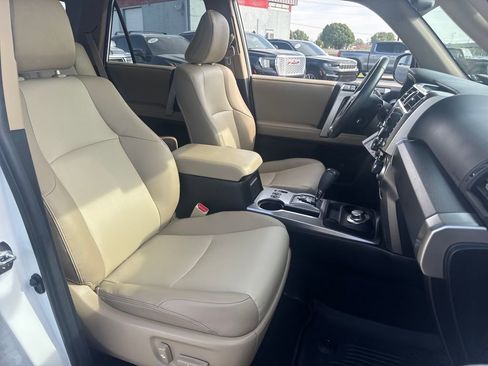 Used 2024 Toyota 4Runner SR5 Premium w/ Moonroof Package image 11