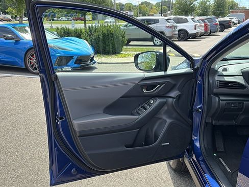 Used 2024 Subaru Crosstrek 2.5i Limited AWD/4WD image 7