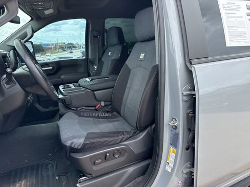 Used 2025 Chevrolet Silverado 2500 Custom w/ Custom Convenience Package AWD/4WD image 14