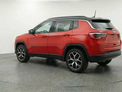 Used 2025 Jeep Compass Limited image 6