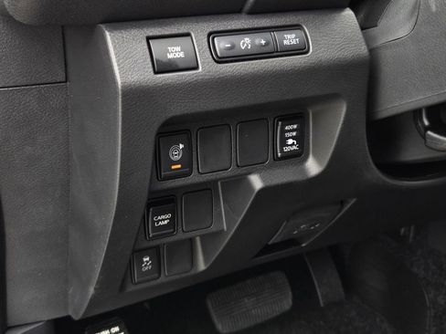 New 2026 Nissan Frontier SV w/ SV Convenience Package RWD image 17