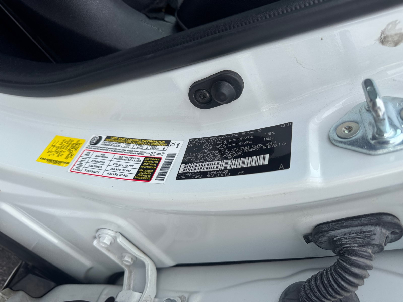 Used 2021 Toyota Highlander Limited FWD image 24
