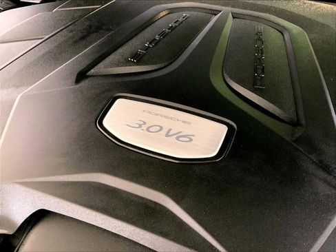 Certified 2023 Porsche Cayenne image 33