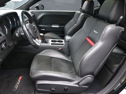 Used 2012 Dodge Challenger SRT8 w/ Premium Sound Group image 19