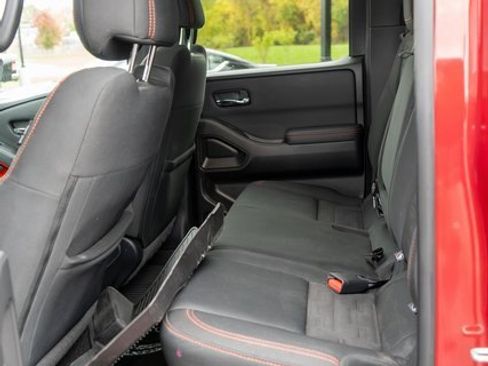 Used 2022 Nissan Frontier PRO-4X w/ Technology Package image 10