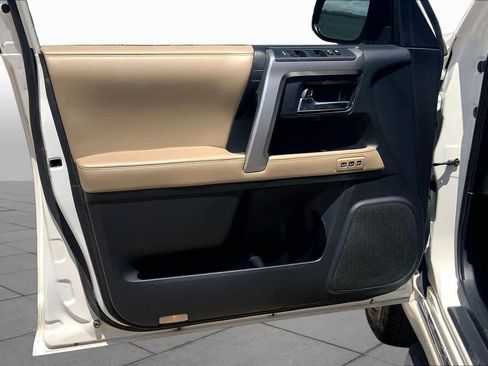 Used 2018 Toyota 4Runner Limited RWD image 22