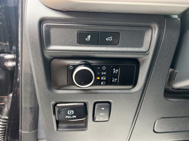 Used 2023 Ford Expedition XLT AWD/4WD image 27